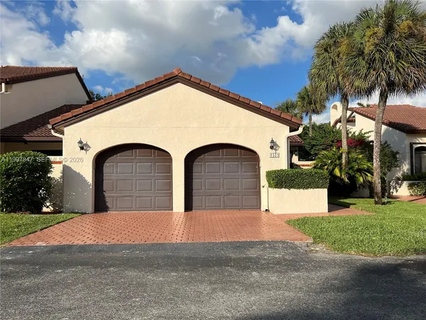 $6,400 | 9331 Northwest 48th Doral Terrace, Doral, FL 33178