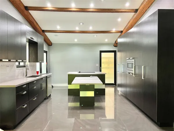 $6,400 | 9331 Northwest 48th Doral Terrace, Doral, FL 33178