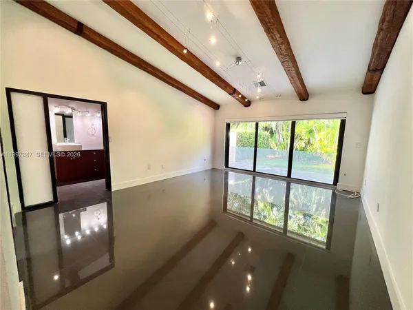 $6,400 | 9331 Northwest 48th Doral Terrace, Doral, FL 33178