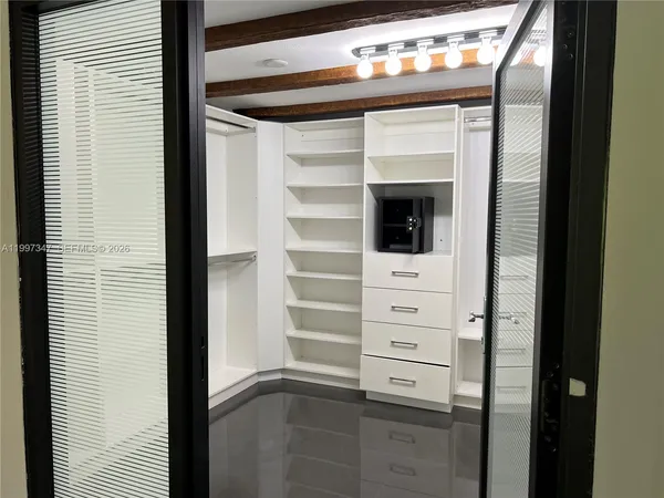 $6,400 | 9331 Northwest 48th Doral Terrace, Doral, FL 33178