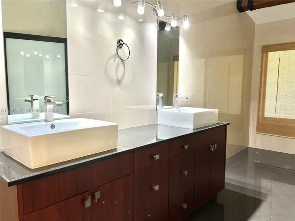 $6,400 | 9331 Northwest 48th Doral Terrace, Doral, FL 33178