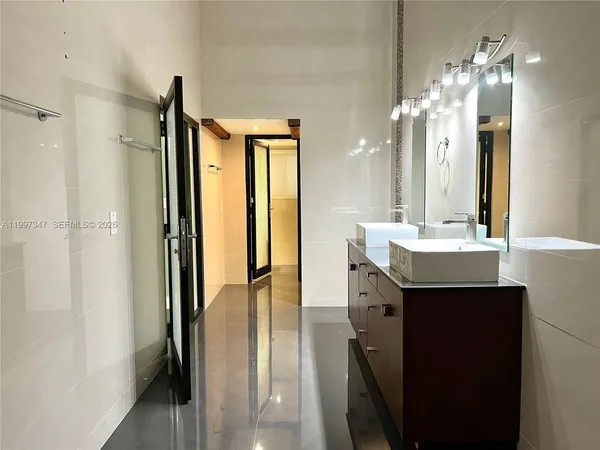 $6,400 | 9331 Northwest 48th Doral Terrace, Doral, FL 33178