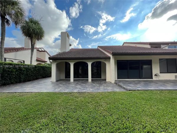 $6,400 | 9331 Northwest 48th Doral Terrace, Doral, FL 33178