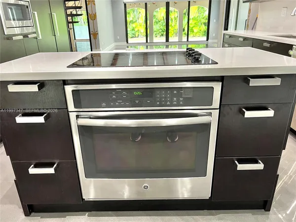 $6,400 | 9331 Northwest 48th Doral Terrace, Doral, FL 33178