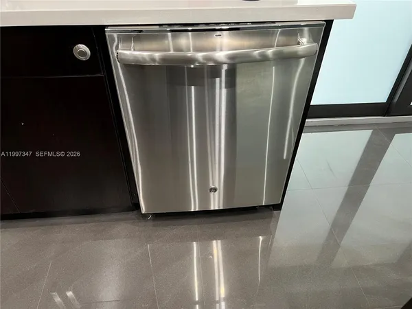 $6,400 | 9331 Northwest 48th Doral Terrace, Doral, FL 33178