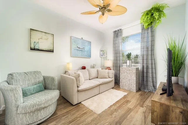 $965,000 | 6919 Southeast Sleepy Hollow Lane, Stuart, FL 34997