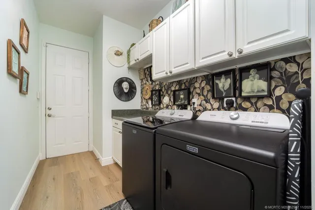 $965,000 | 6919 Southeast Sleepy Hollow Lane, Stuart, FL 34997