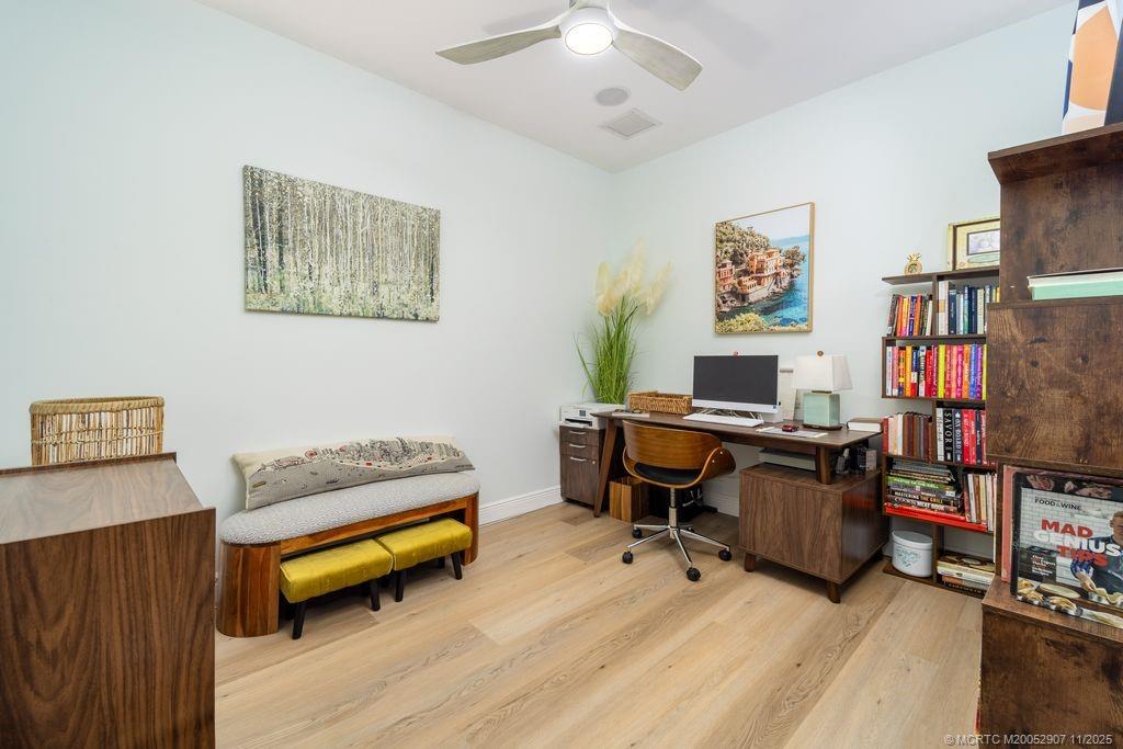 6919 Southeast Sleepy Hollow Lane Stuart, FL 34997 - Photo 23 of 32