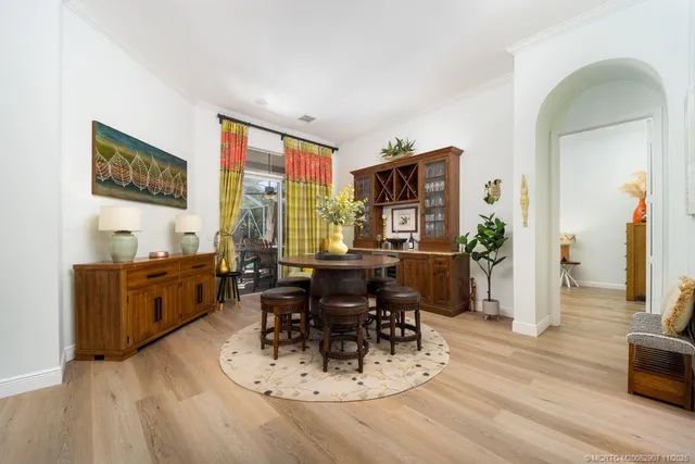 $965,000 | 6919 Southeast Sleepy Hollow Lane, Stuart, FL 34997