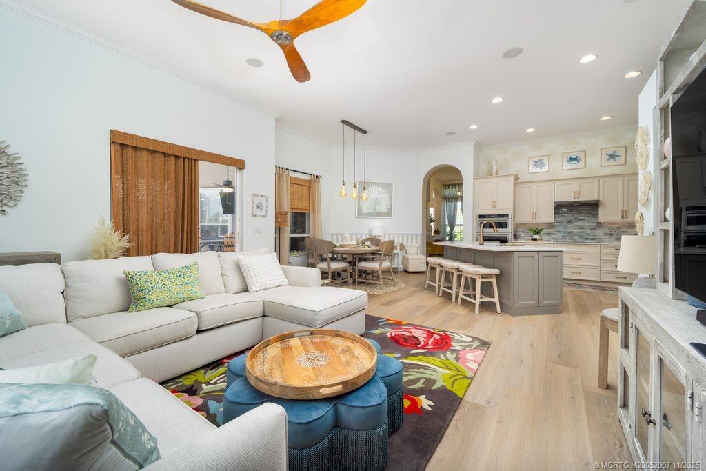 6919 Southeast Sleepy Hollow Lane Stuart, FL 34997 - Photo 8 of 32