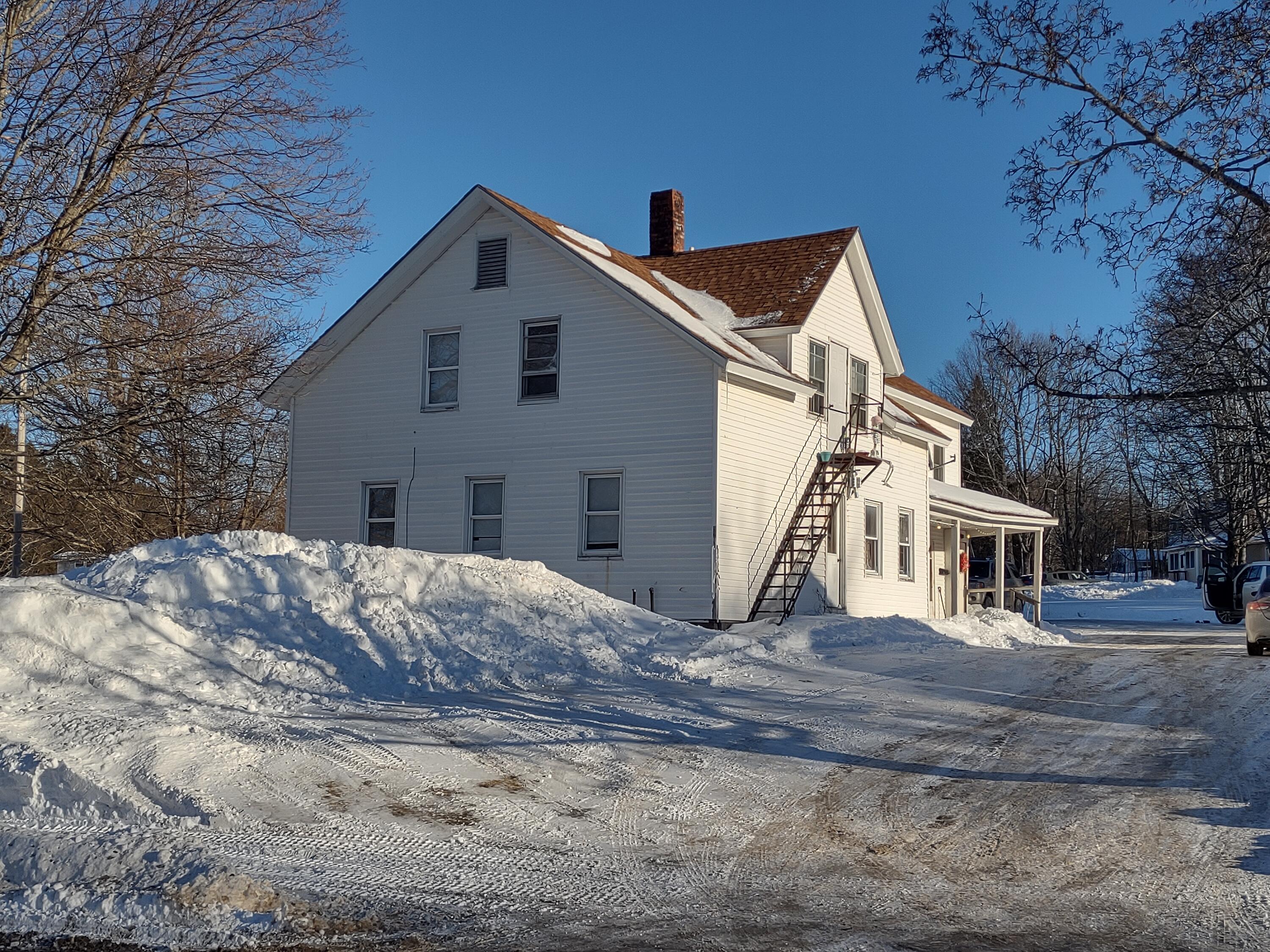 92 Enfield Road Lincoln, ME 04457 - Photo 2 of 29 IMG_20220201_150230164_HDR