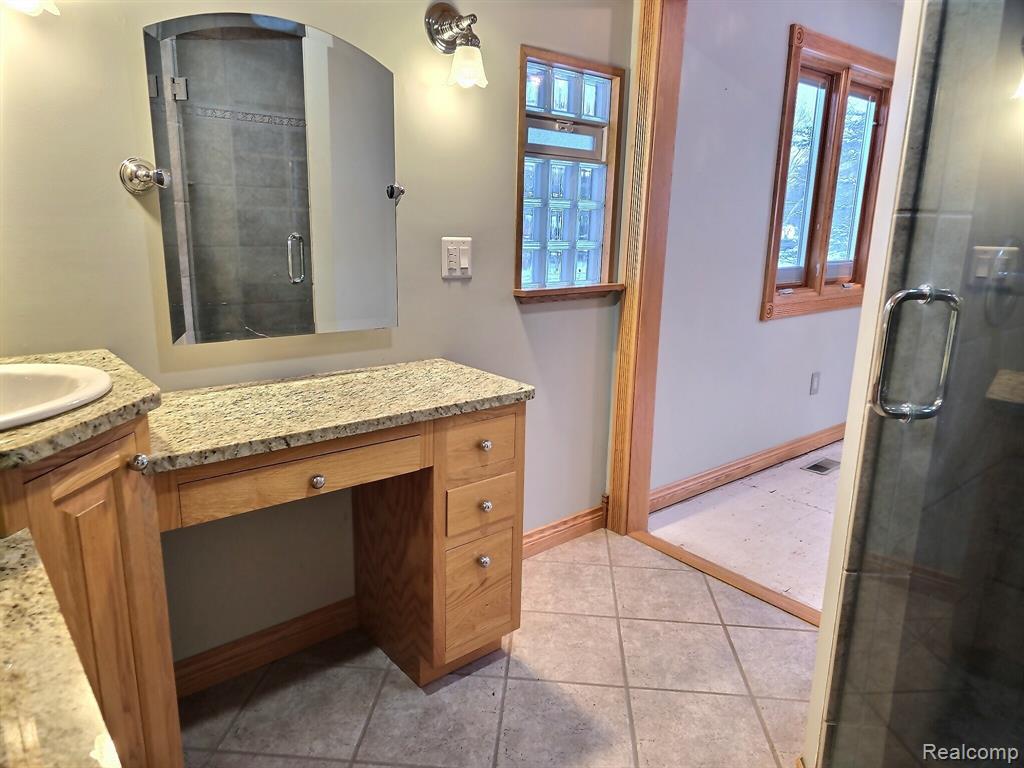 15122 Ripple Drive Linden, MI 48451 - Photo 10 of 21 Gallery Image 10
