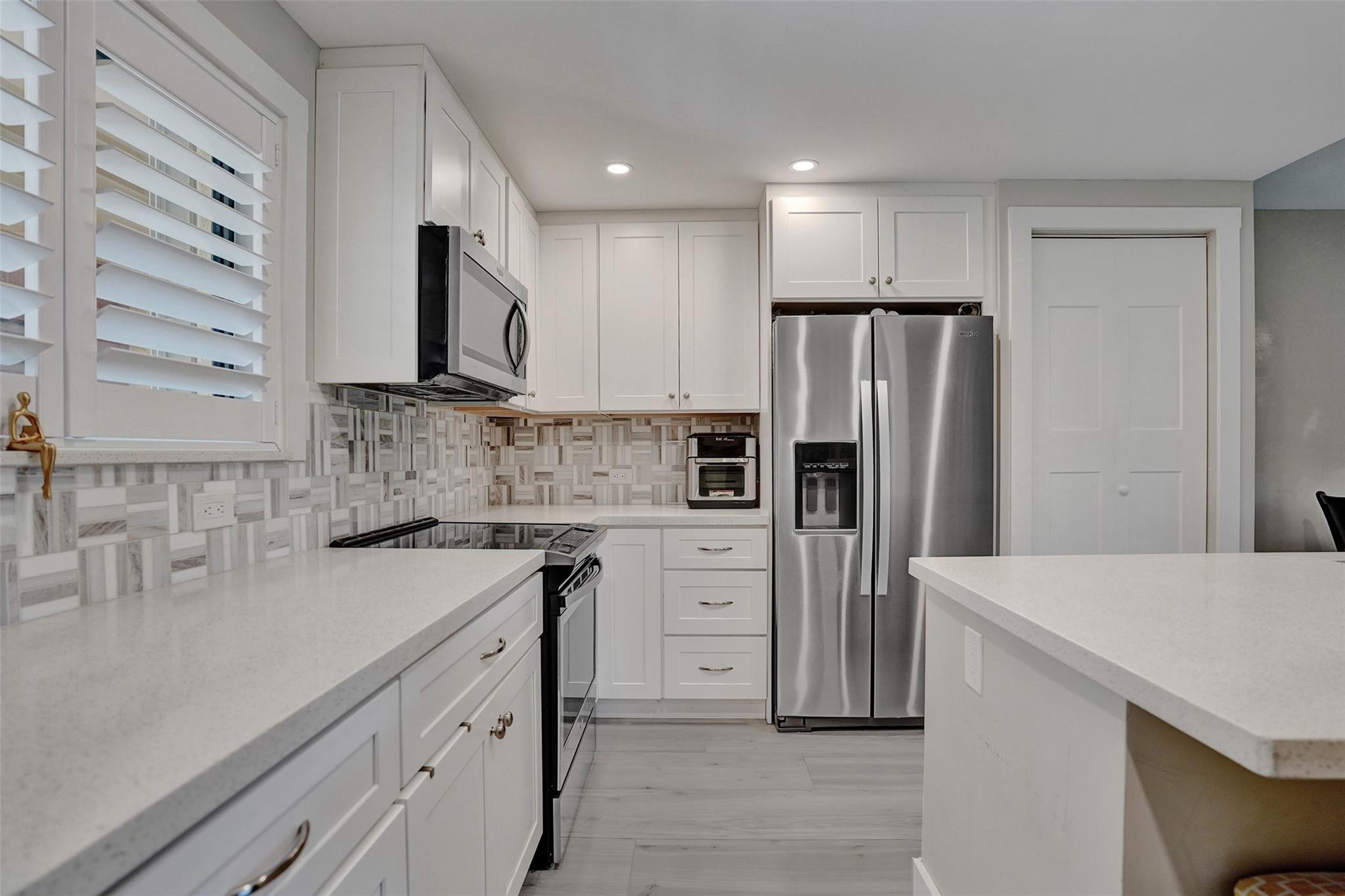 930 Southwest 9th St Circle, Unit 104 Boca Raton, FL 33486 - Photo 6 of 40 Photo 6