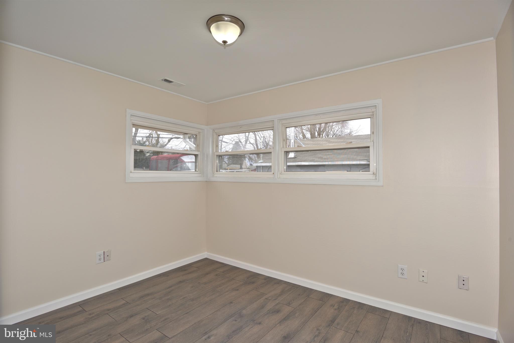 20 Homestead Road Levittown, PA 19056 - Photo 11 of 21 Gallery Image 11