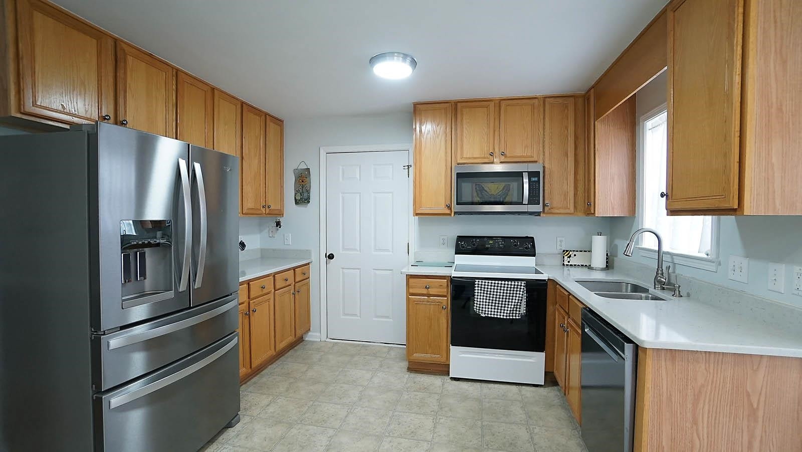 8400 Ridgebury Road Raleigh, NC 27603 - Photo 10 of 31 Photo 10