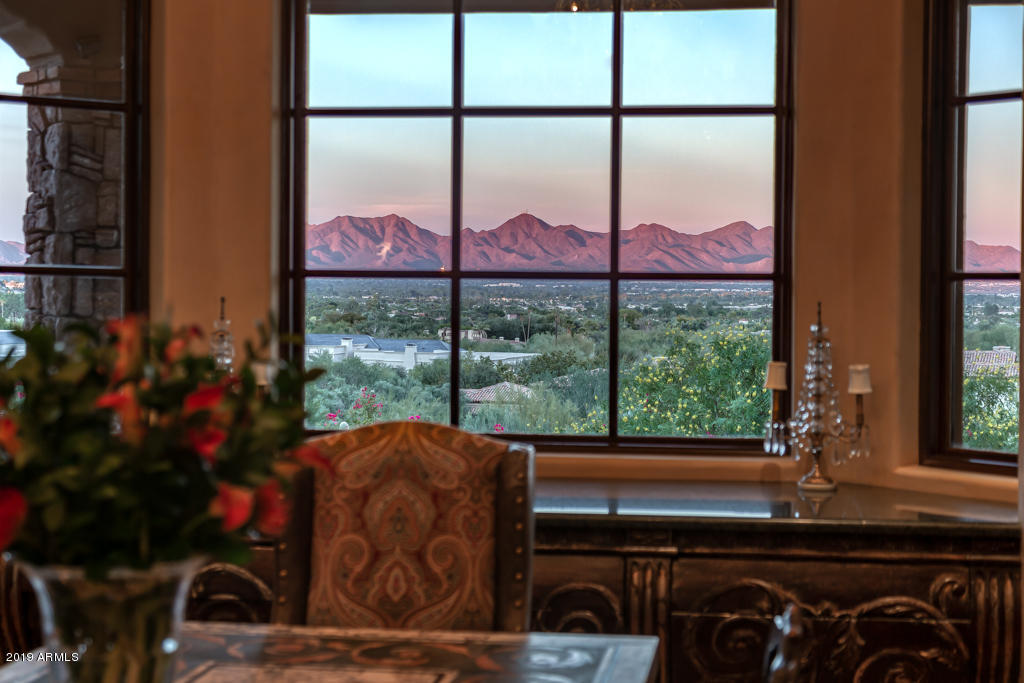 5612 North Yucca Road Paradise Valley, AZ 85253 - Photo 11 of 49 94