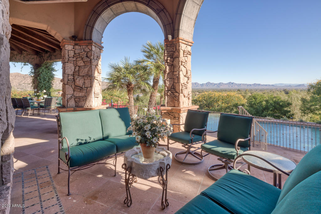 5612 North Yucca Road Paradise Valley, AZ 85253 - Photo 21 of 49 40
