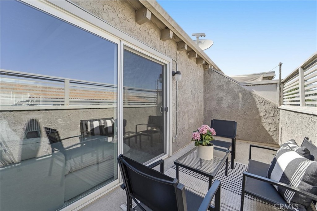 2305 Rockefeller Lane, Unit B Redondo Beach, CA 90278 - Photo 31 of 44 Gallery Image 31