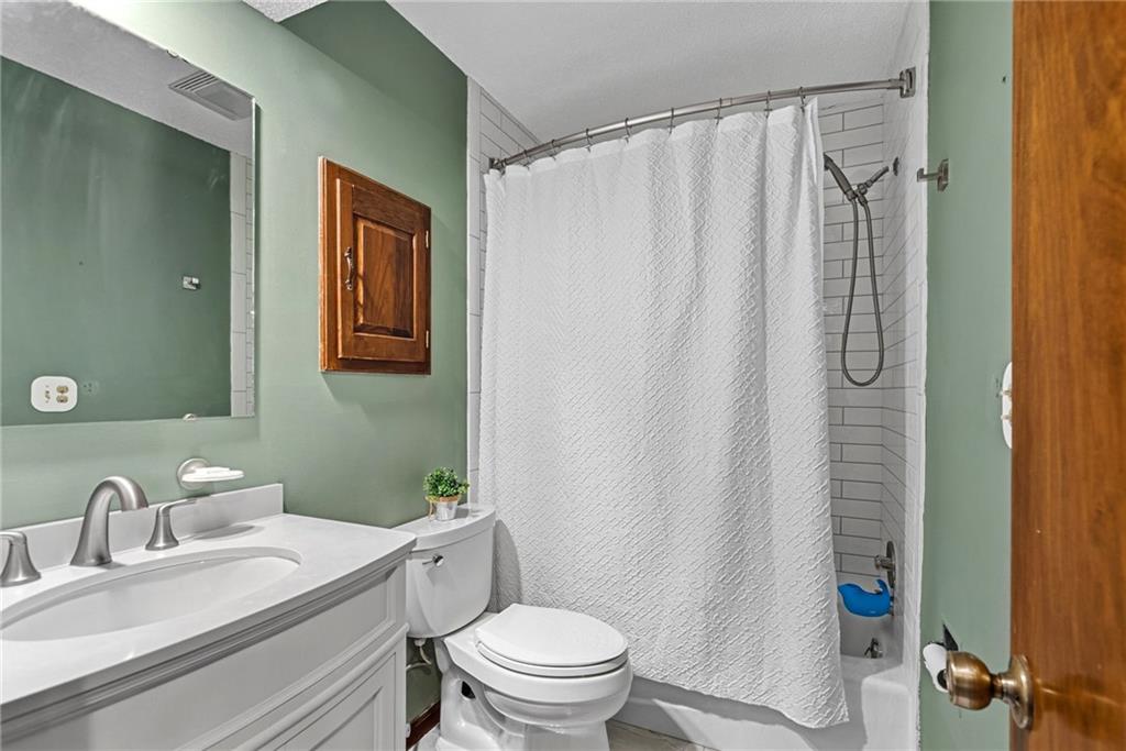 8921 Northeast Boten Road Lee's Summit, MO 64064 - Photo 25 of 50