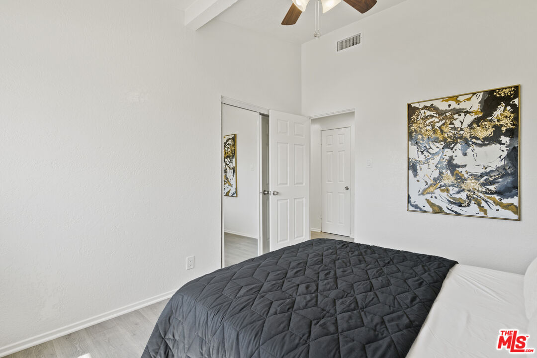 7853 Bothwell Road Reseda, CA 91335 - Photo 29 of 46 Gallery Image 29