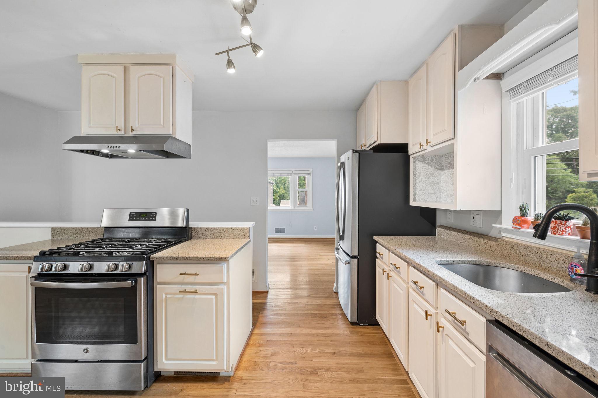 5903 Berwyn Road Berwyn Heights, MD 20740 - Photo 8 of 34 Large Kitchen with Gas Range & Stainless Steel App