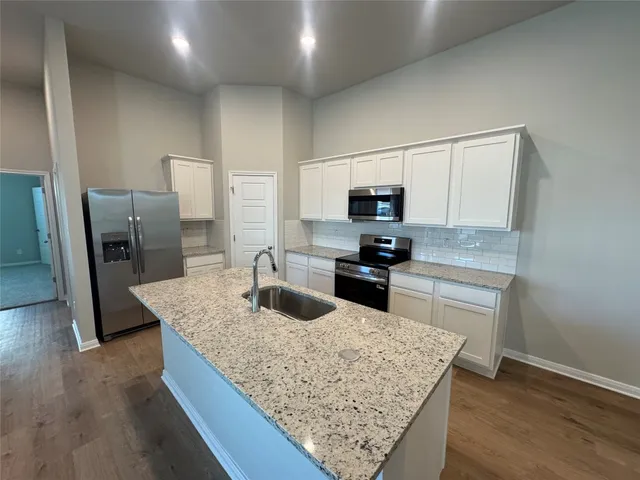 $1,895 | 423 Cross Barn Boulevard, Unit A, Buda, TX 78610