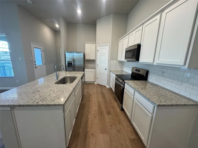 $1,895 | 423 Cross Barn Boulevard, Unit A, Buda, TX 78610