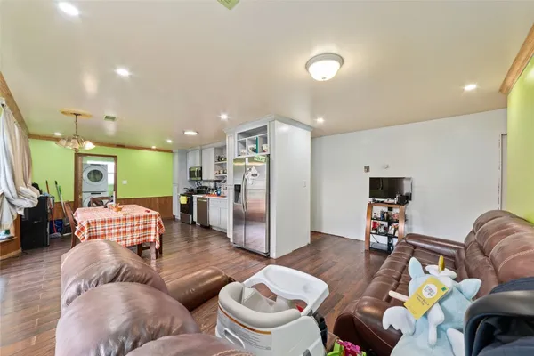 $274,900 | 26902 Maplewood Drive, Oak Ridge North, TX 77386