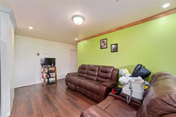 $274,900 | 26902 Maplewood Drive, Oak Ridge North, TX 77386