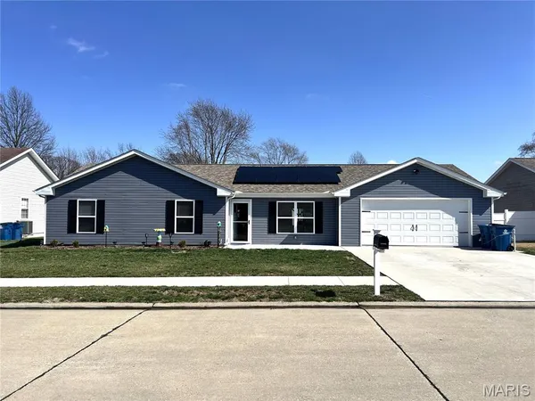 $279,900 | 525 Arizona Street, Bethalto, IL 62010