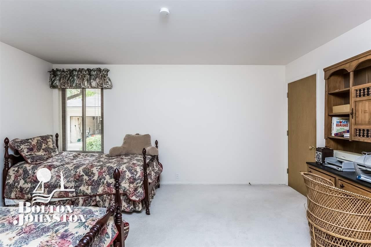 411 Barclay Road Grosse Pointe Farms, MI 48236 - Photo 26 of 46