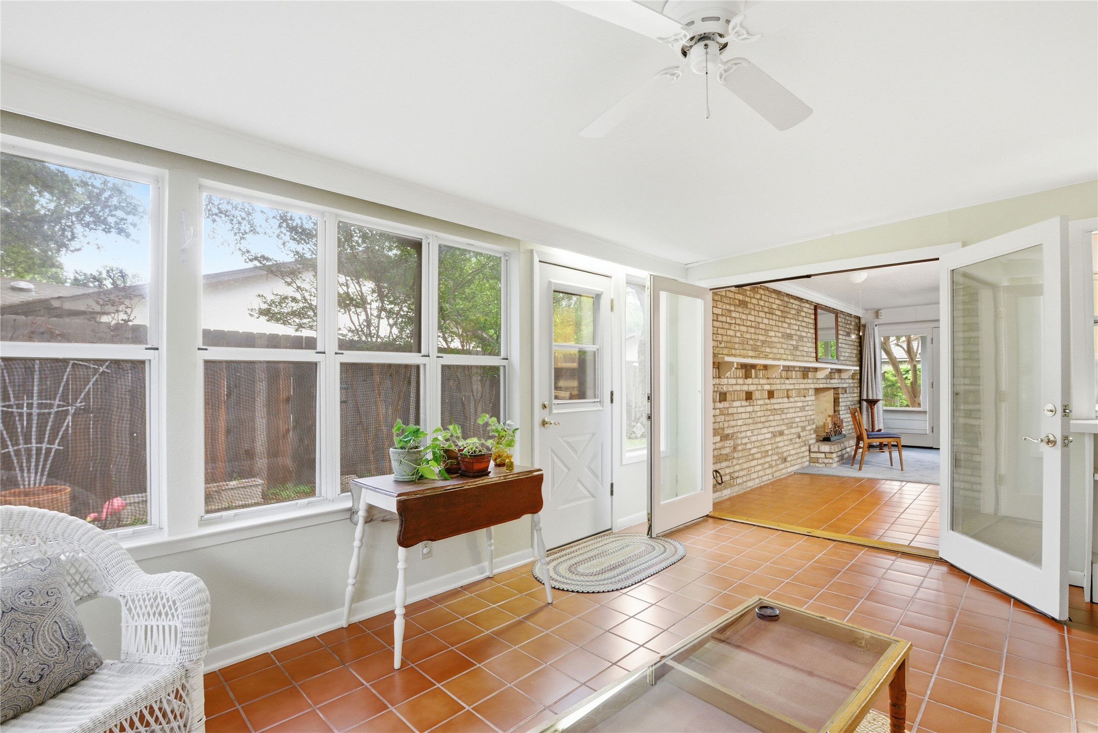 2902 Dover Place Austin, TX 78757 - Photo 2 of 12