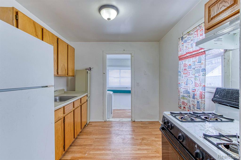 26342 Ross Street Inkster, MI 48141 - Photo 7 of 37 Gallery Image 7