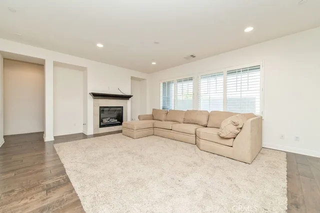 $1,099,900 | 6842 Lucite Drive, Eastvale, CA 92880