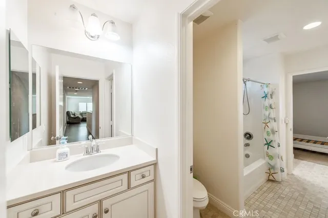 $1,099,900 | 6842 Lucite Drive, Eastvale, CA 92880