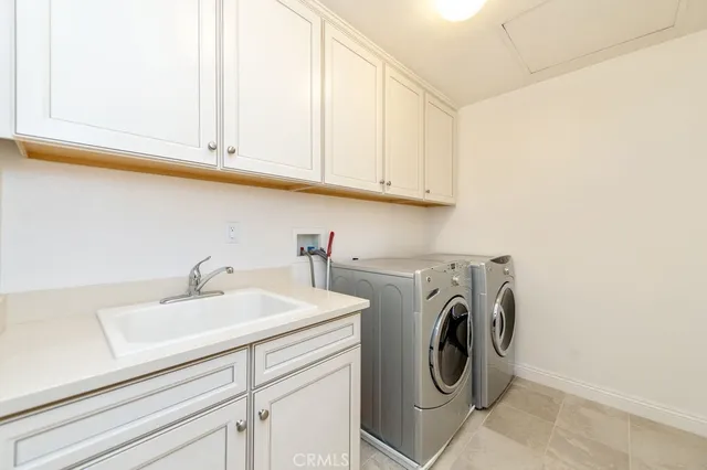 $1,099,900 | 6842 Lucite Drive, Eastvale, CA 92880