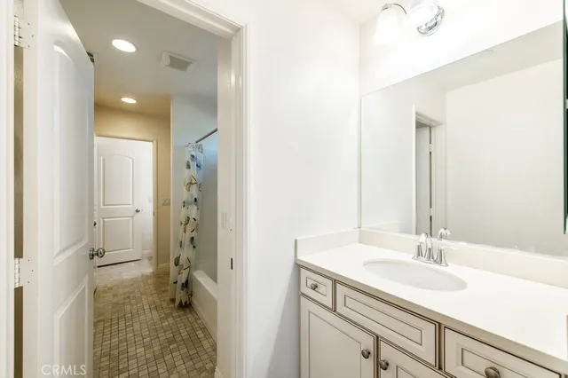 $1,099,900 | 6842 Lucite Drive, Eastvale, CA 92880