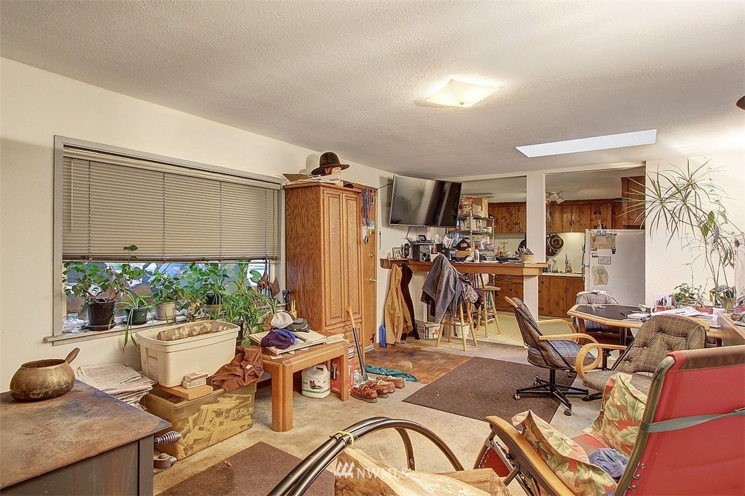 22807 7th Avenue Southeast Bothell, WA 98021 - Photo 11 of 26