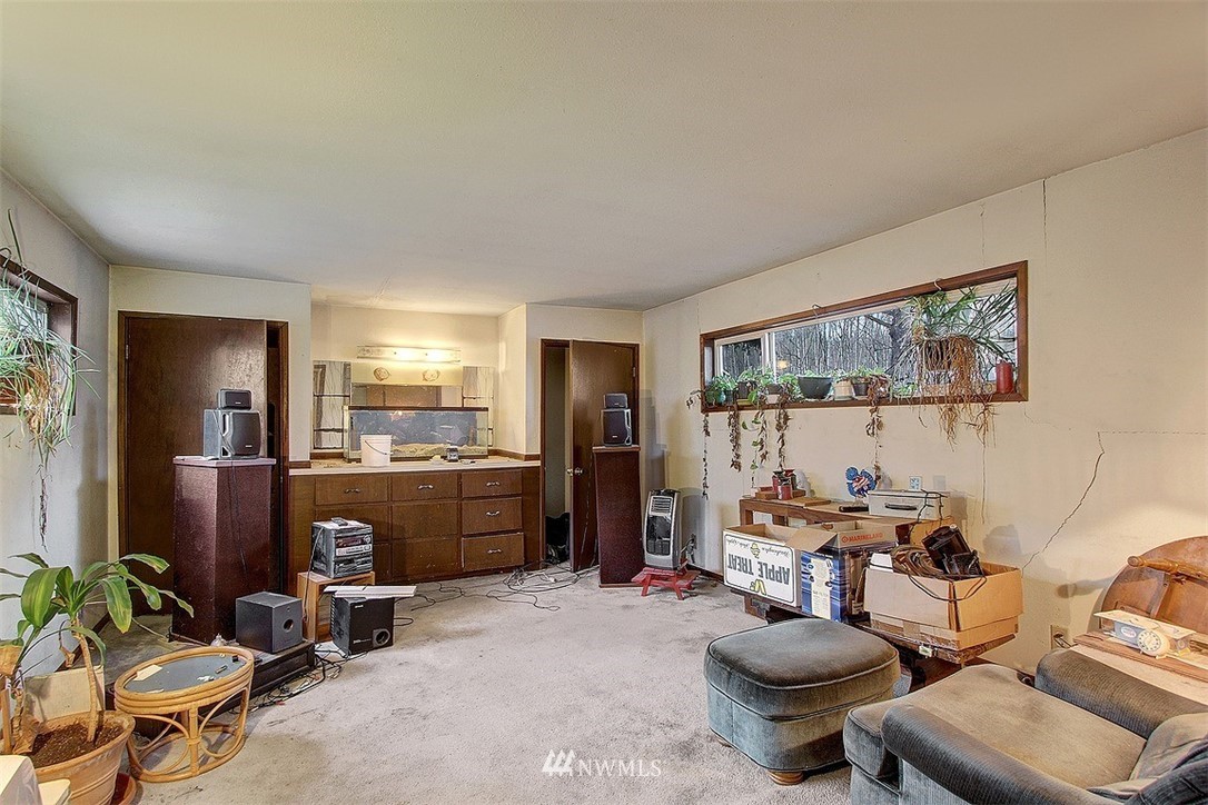 22807 7th Avenue Southeast Bothell, WA 98021 - Photo 15 of 26