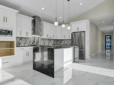 $599,900 | 2839 60th Avenue North, St. Petersburg, FL 33714