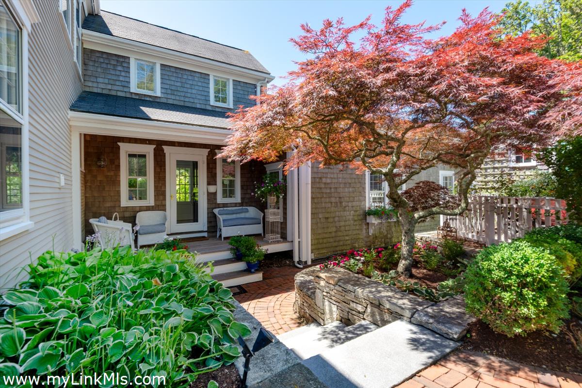 4 Crown Court Nantucket, MA 02554 - Photo 52 of 66