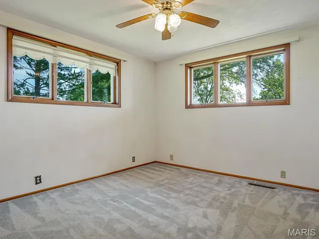 $375,000 | 2430 Beckmann Road, Lenzburg, IL 62255