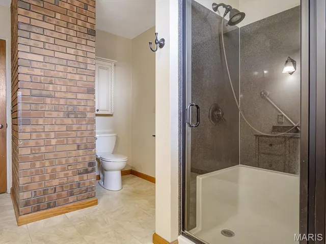 $375,000 | 2430 Beckmann Road, Lenzburg, IL 62255