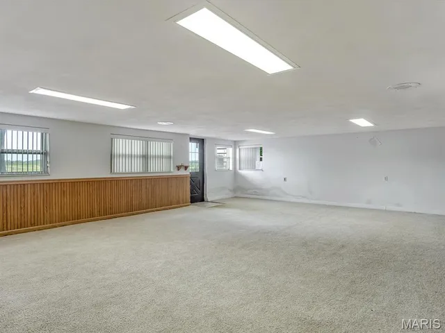 $375,000 | 2430 Beckmann Road, Lenzburg, IL 62255