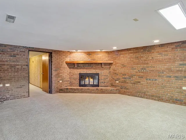 $375,000 | 2430 Beckmann Road, Lenzburg, IL 62255