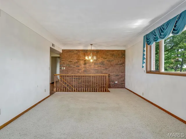 $375,000 | 2430 Beckmann Road, Lenzburg, IL 62255