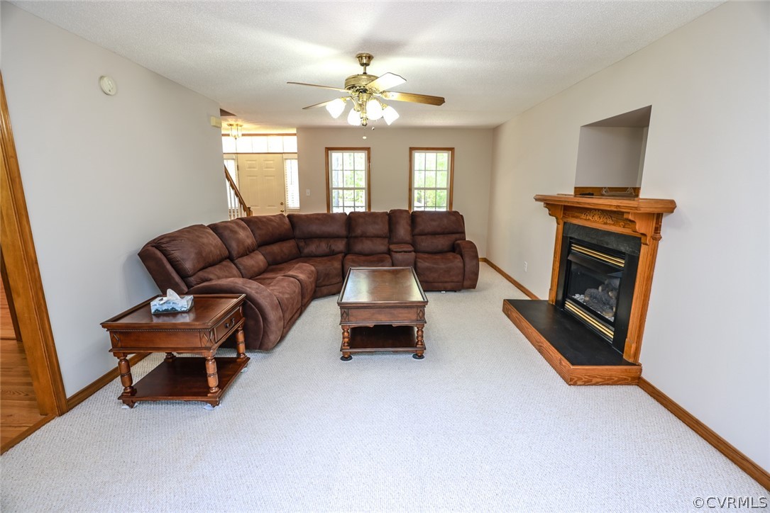 7100 Hair Road Disputanta, VA 23842 - Photo 12 of 40 a living room with furniture and a window