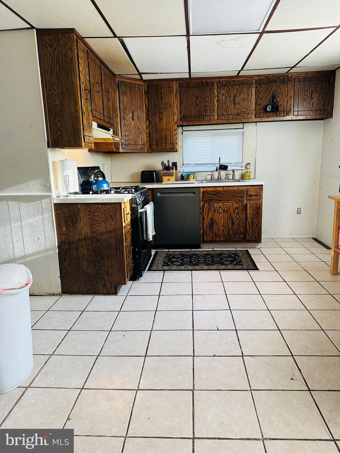 1521 Coulon Road Willow Grove, PA 19090 - Photo 5 of 38 Kitchen