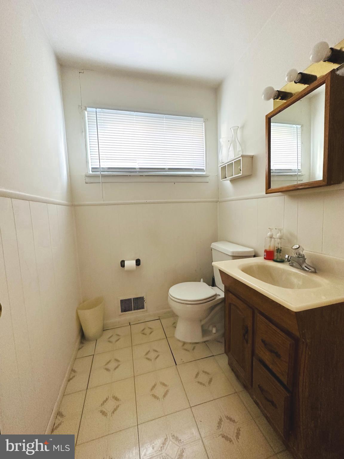 1521 Coulon Road Willow Grove, PA 19090 - Photo 8 of 38 Half Bath