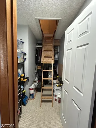 $2,300 | 45 Burlington Court, Hamburg, NJ 07419